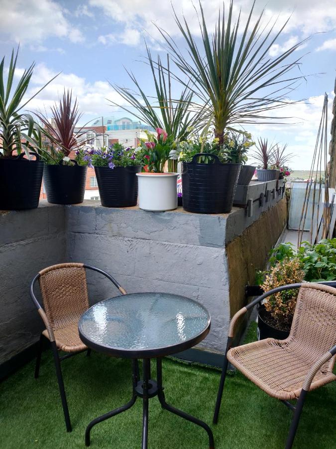 Whitby Central Close To Beach Pier Flowergate Otel Dış mekan fotoğraf